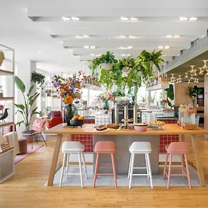 4* Aparthotel Zoku