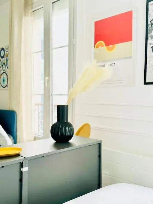 Apartment 3 People Voltaire-Saint Ambroise Paris França